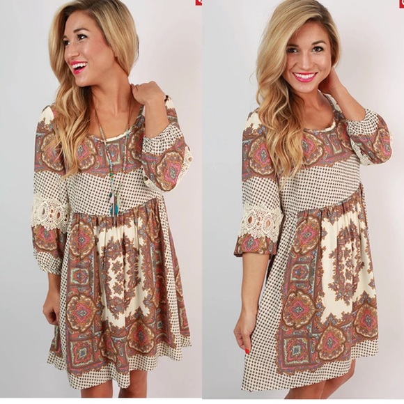 Umgee Dresses & Skirts - Umgee Sz Md Feeling Playful Printed Dress